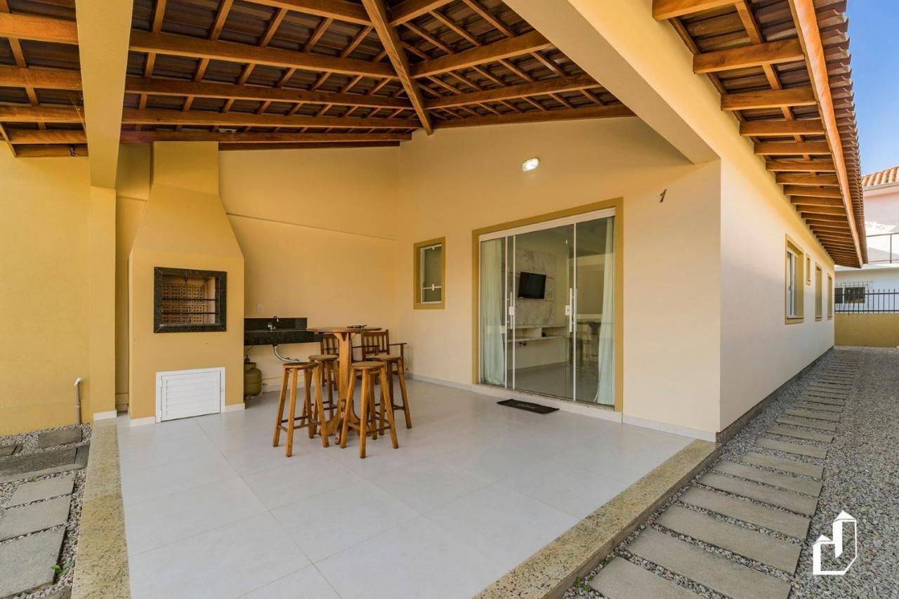 Casa Terrea Com 02 Dormitorios ボンビーニャス エクステリア 写真